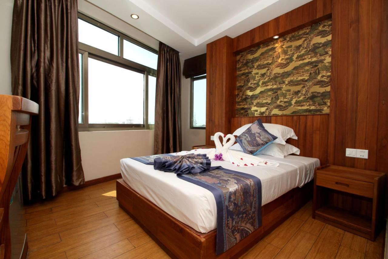 Hotel Gemsy 3*
