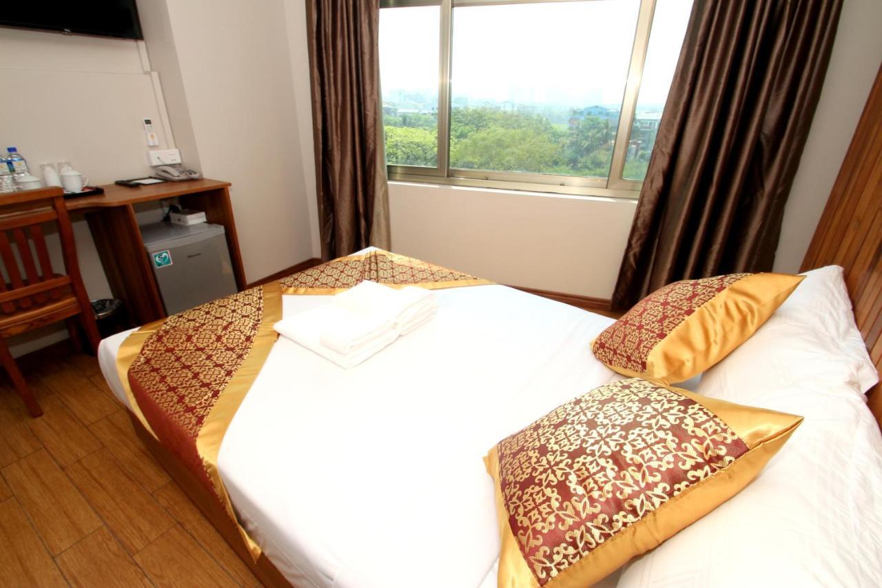 Gemsy Hotel Yangon